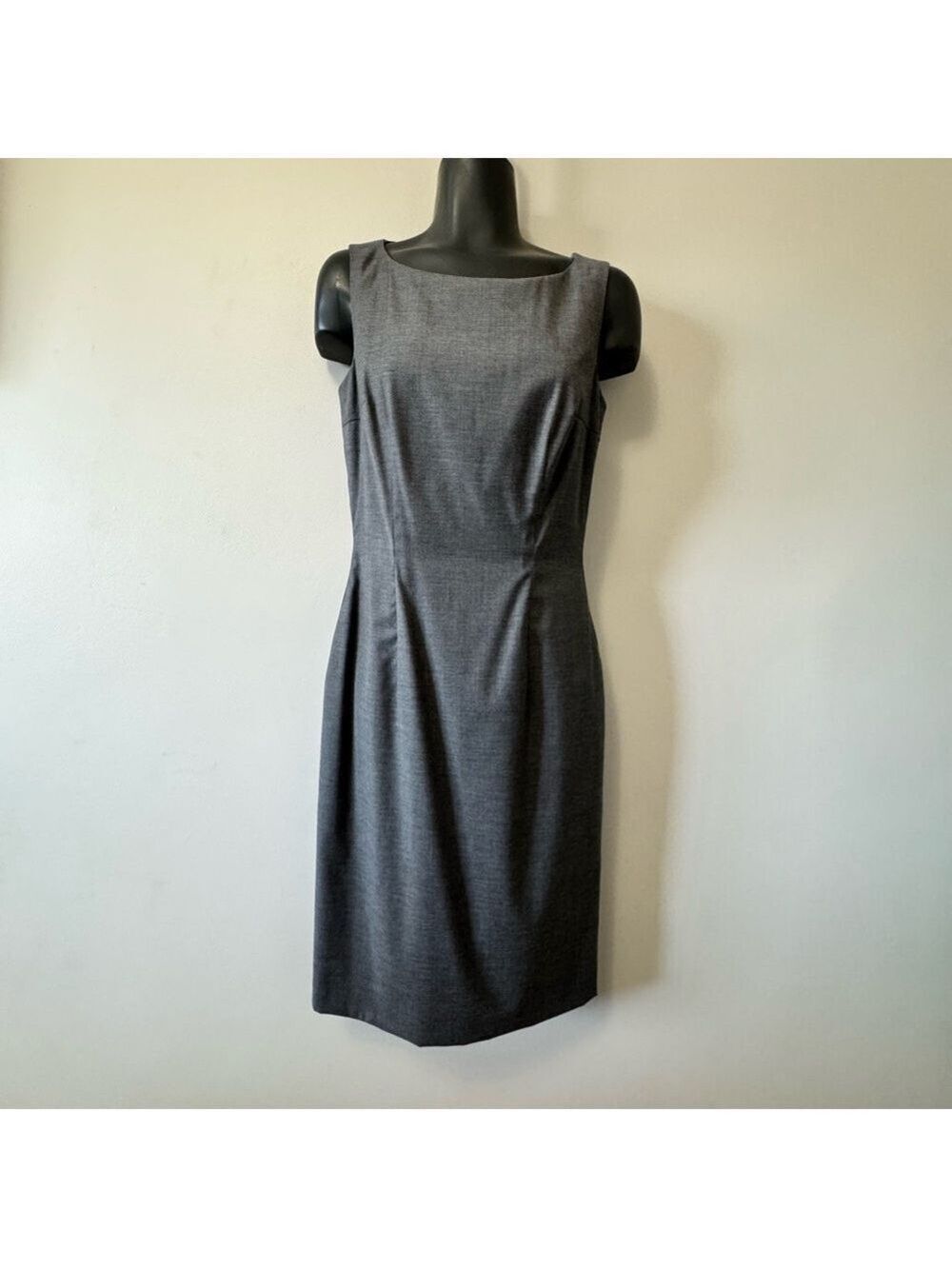 Hugo Boss Gray Sleeveless Sheath Midi Dress size 2